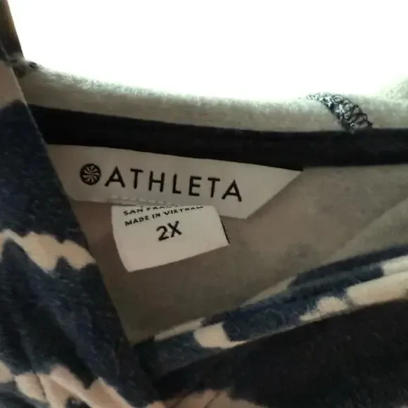 Athleta sz 2x Tahiti Navy Printed Balance Hoodie - Picture 3 of 4